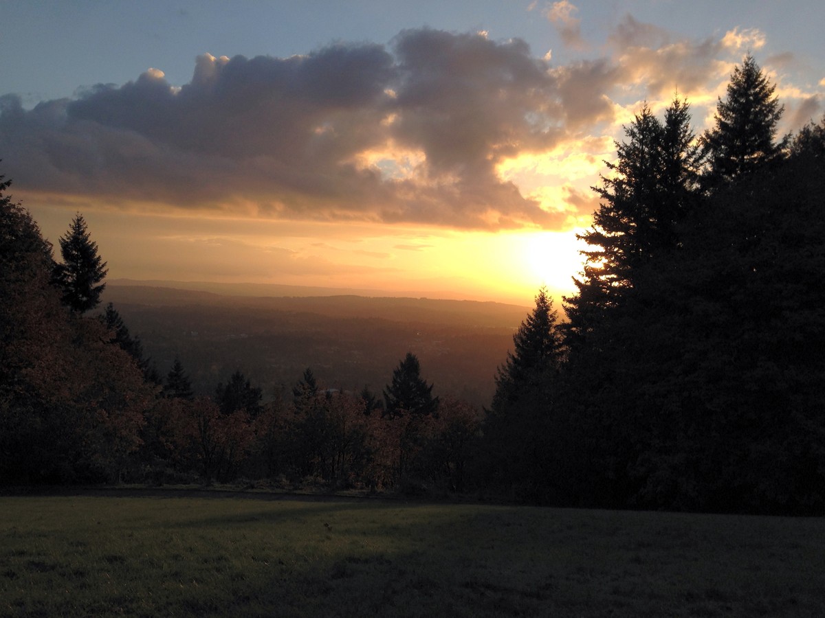 Sunset over the Tualatin valley from Council Crest Park